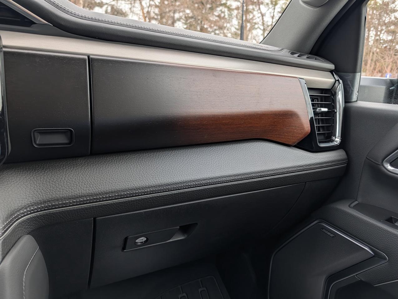 2026 GMC SIERRA 2500HD DENALI Photo