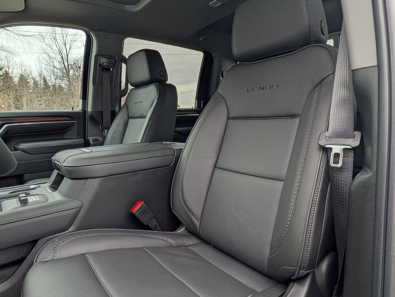 2026 GMC SIERRA 2500HD DENALI Photo