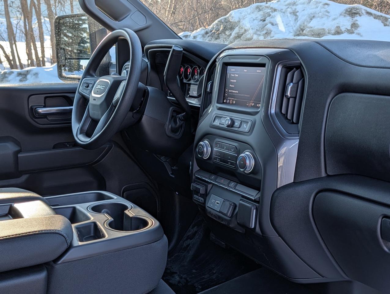 2026 Chevrolet SILVERADO 2500HD Work Truck Photo