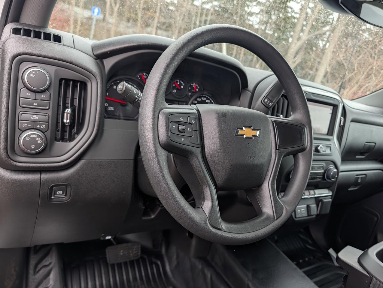 2026 Chevrolet SILVERADO 2500HD Work Truck Photo