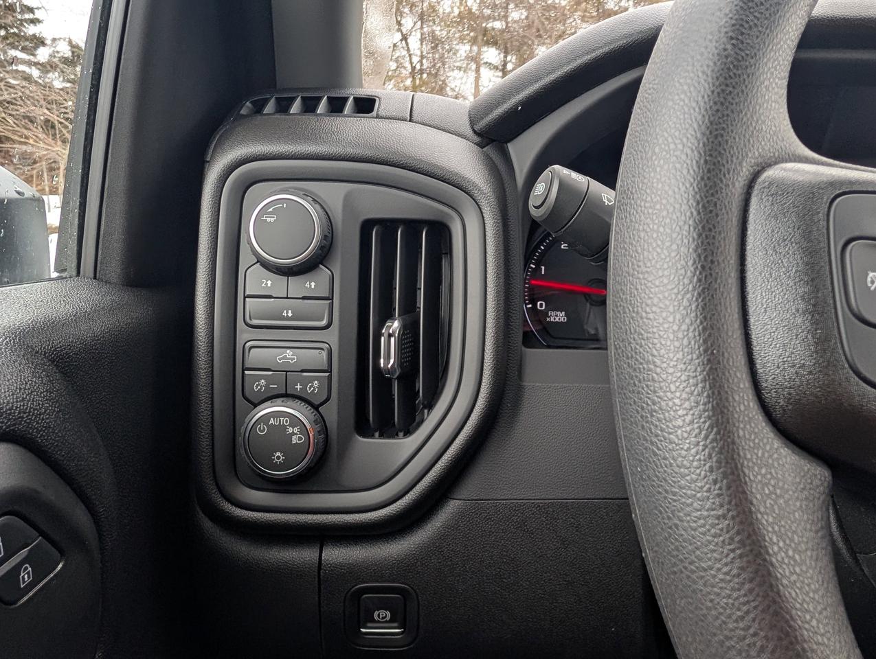 2026 Chevrolet SILVERADO 2500HD Work Truck Photo