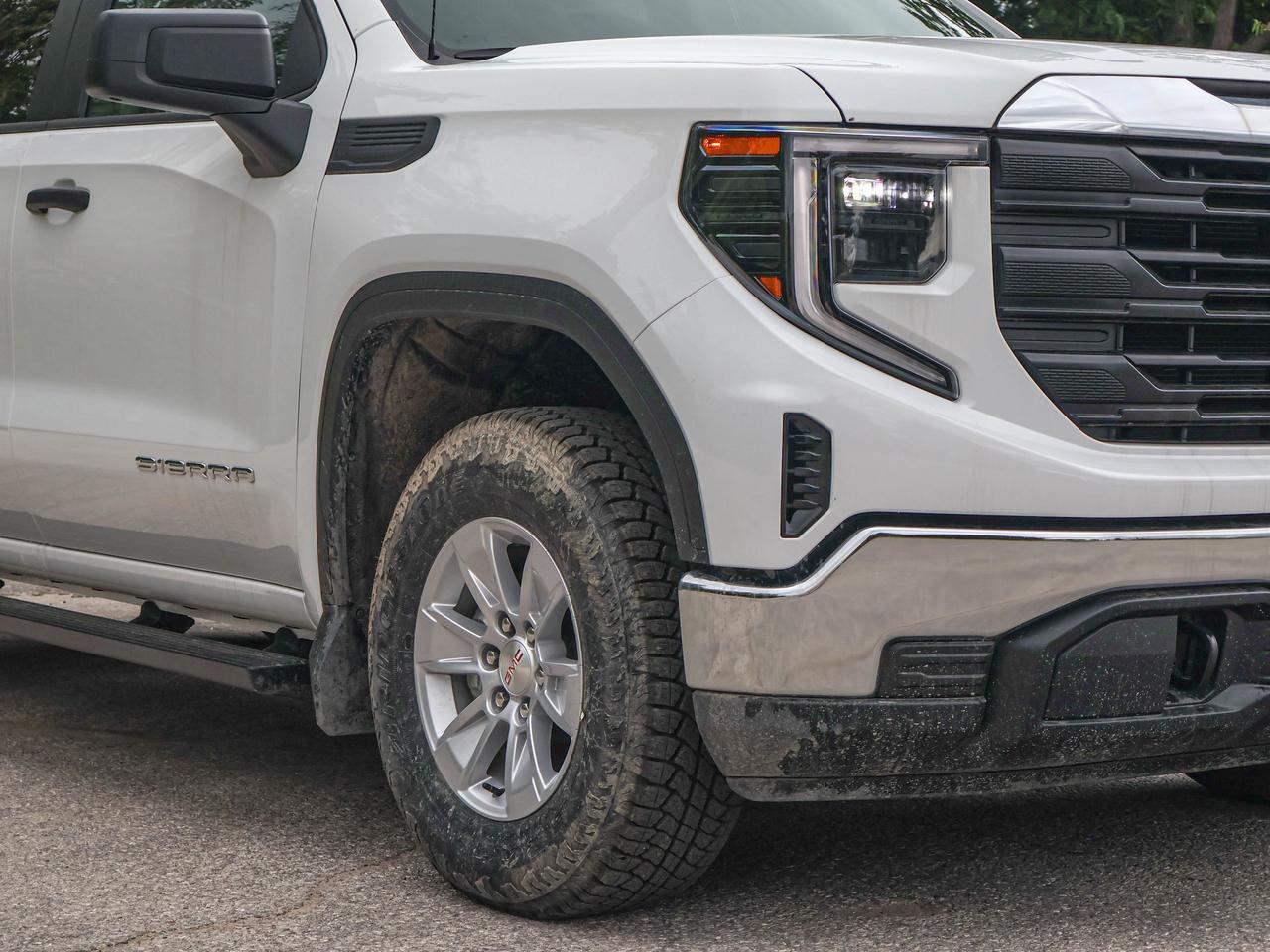 2026 GMC Sierra 1500 PRO Photo2