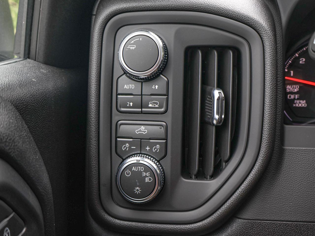 2026 GMC Sierra 1500 PRO Photo