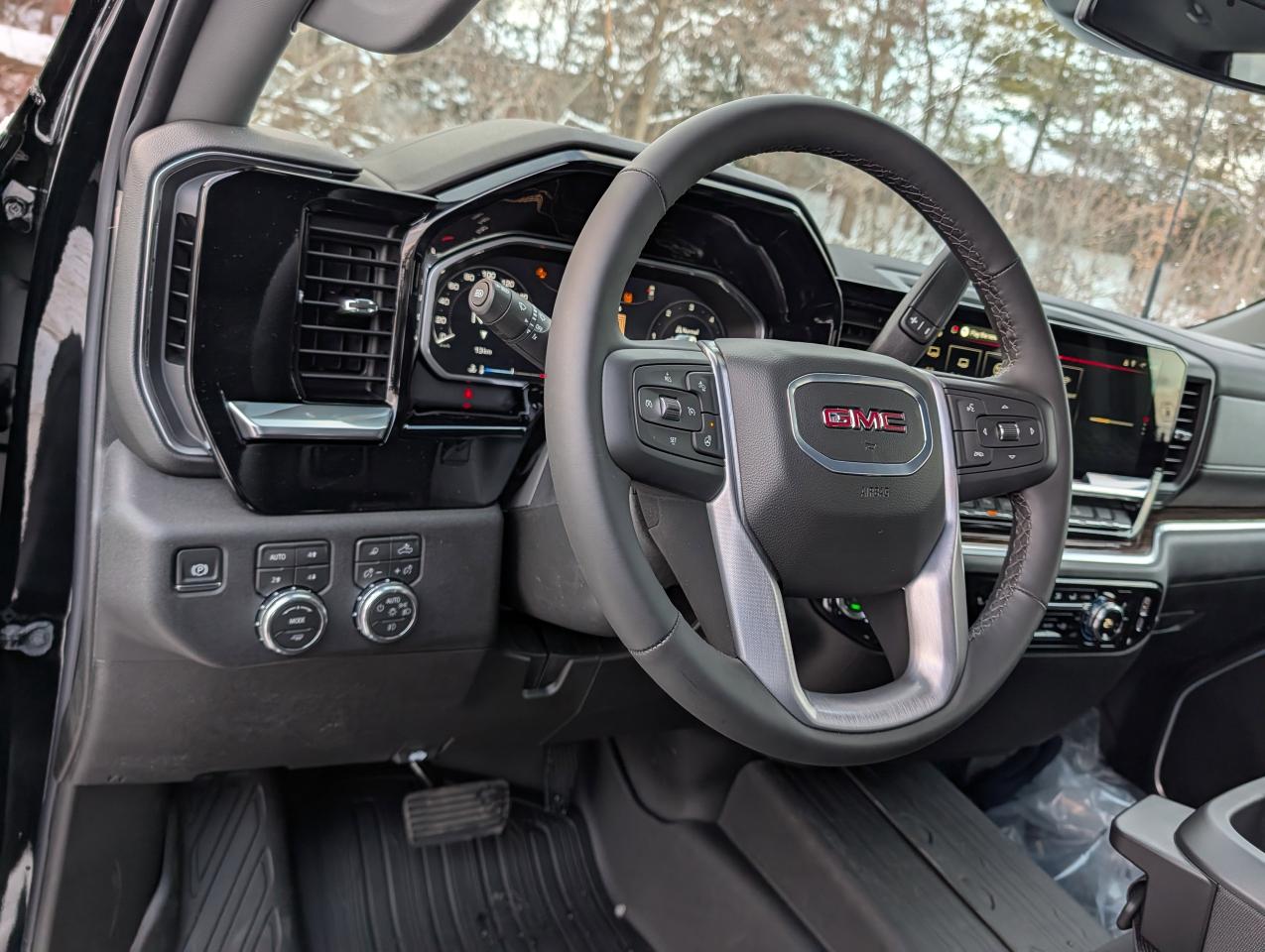 2026 GMC SIERRA 2500HD SLE Photo