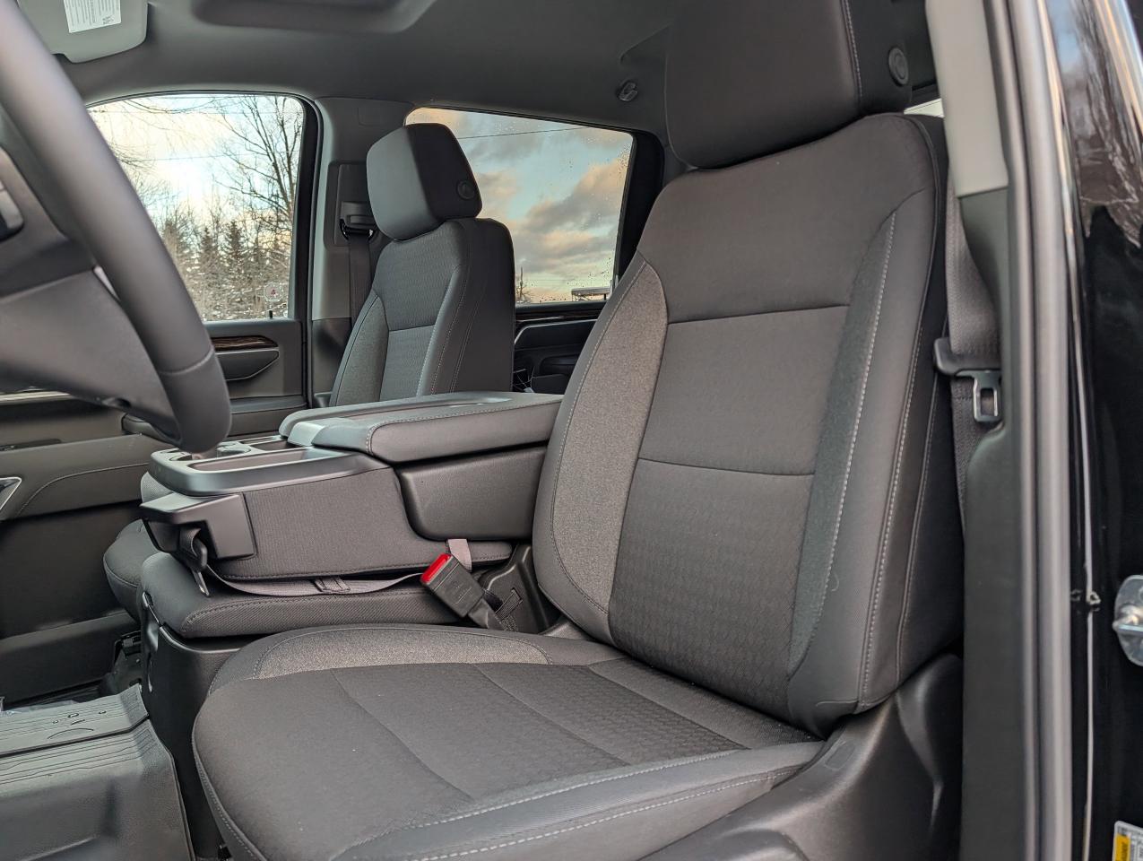 2026 GMC SIERRA 2500HD SLE Photo