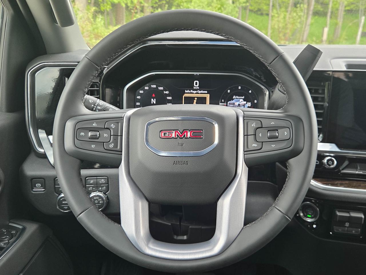 2026 GMC SIERRA 2500HD SLE Photo