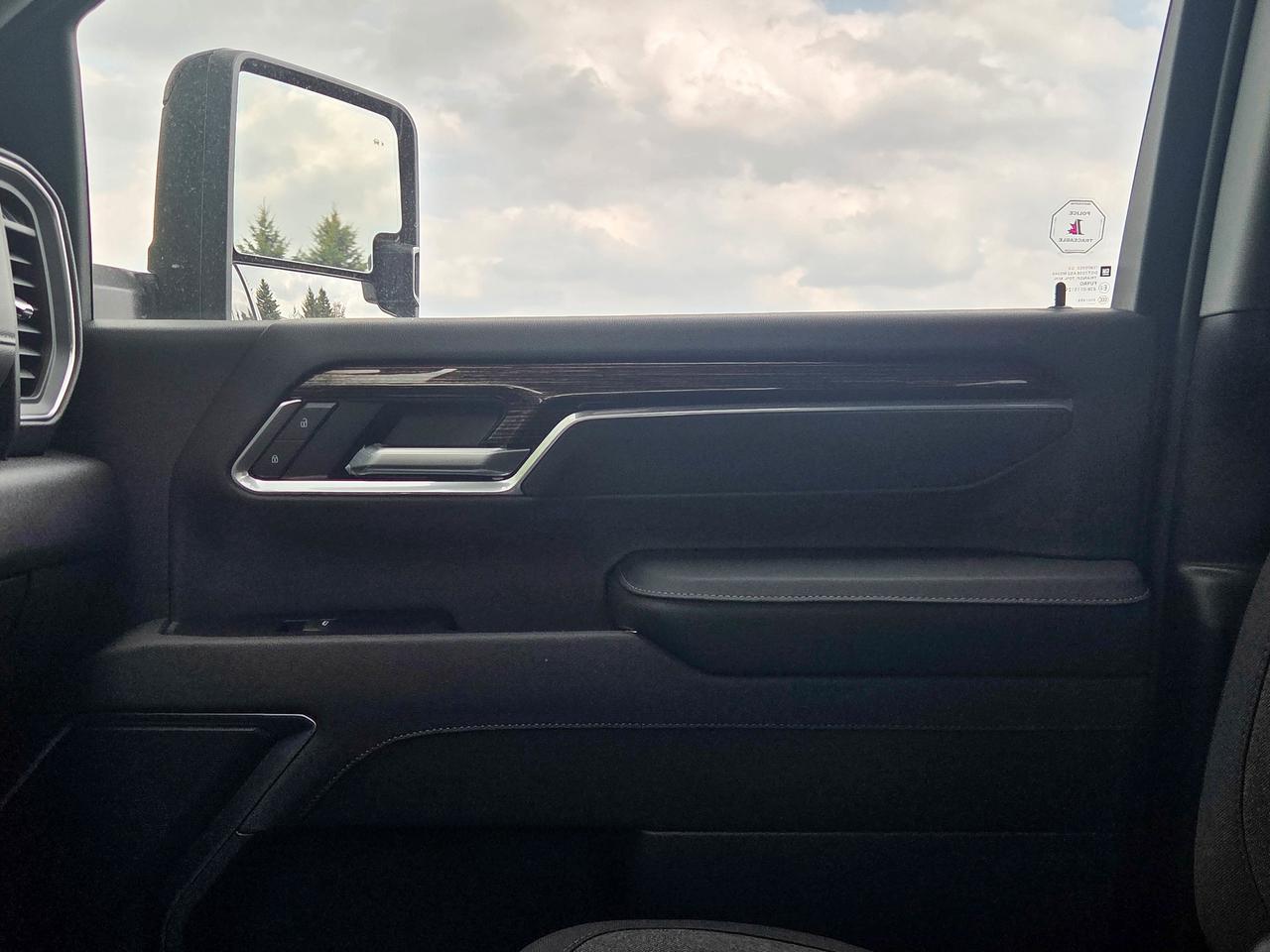 2026 GMC SIERRA 2500HD SLE Photo