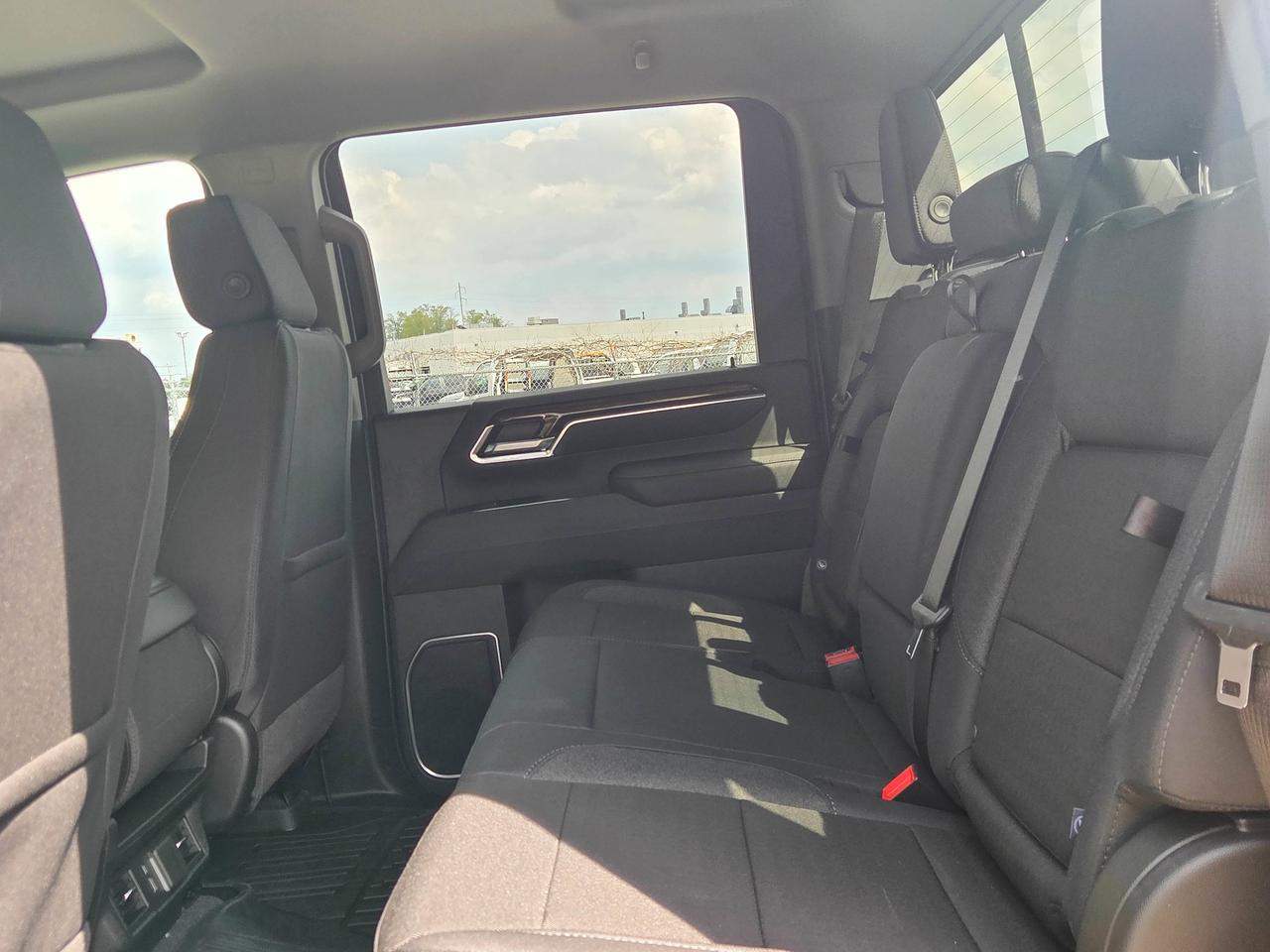 2026 GMC SIERRA 2500HD SLE Photo