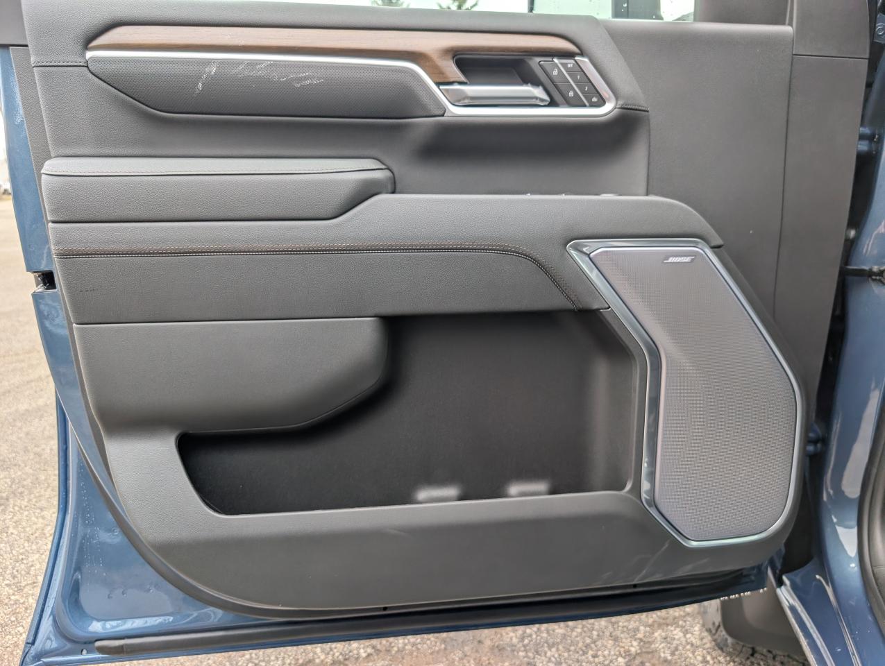 2026 Chevrolet SILVERADO 2500HD High Country Photo