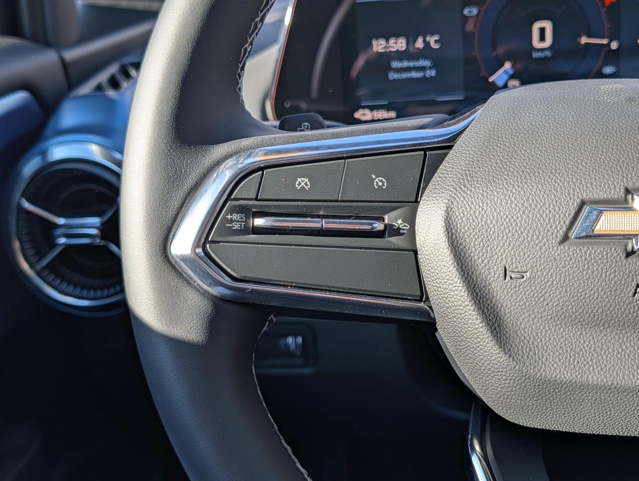 2026 Chevrolet Equinox EV LT Photo