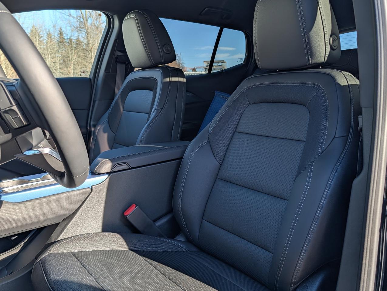 2026 Chevrolet Equinox EV LT Photo