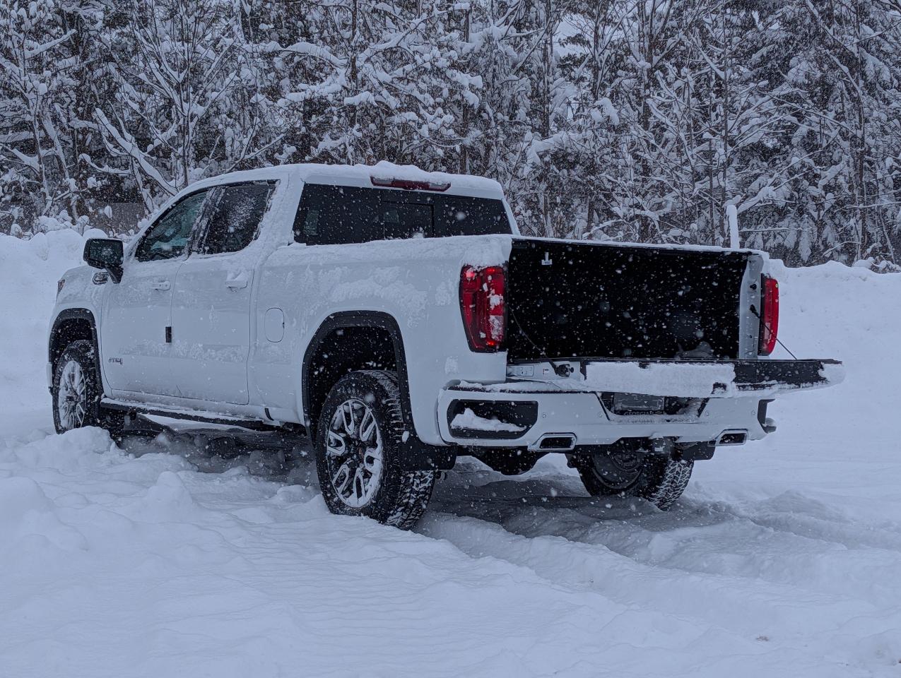 2026 GMC Sierra 1500 AT4 Photo