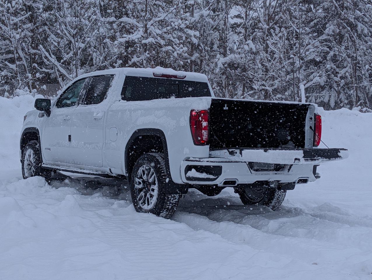 2026 GMC Sierra 1500 AT4 Photo
