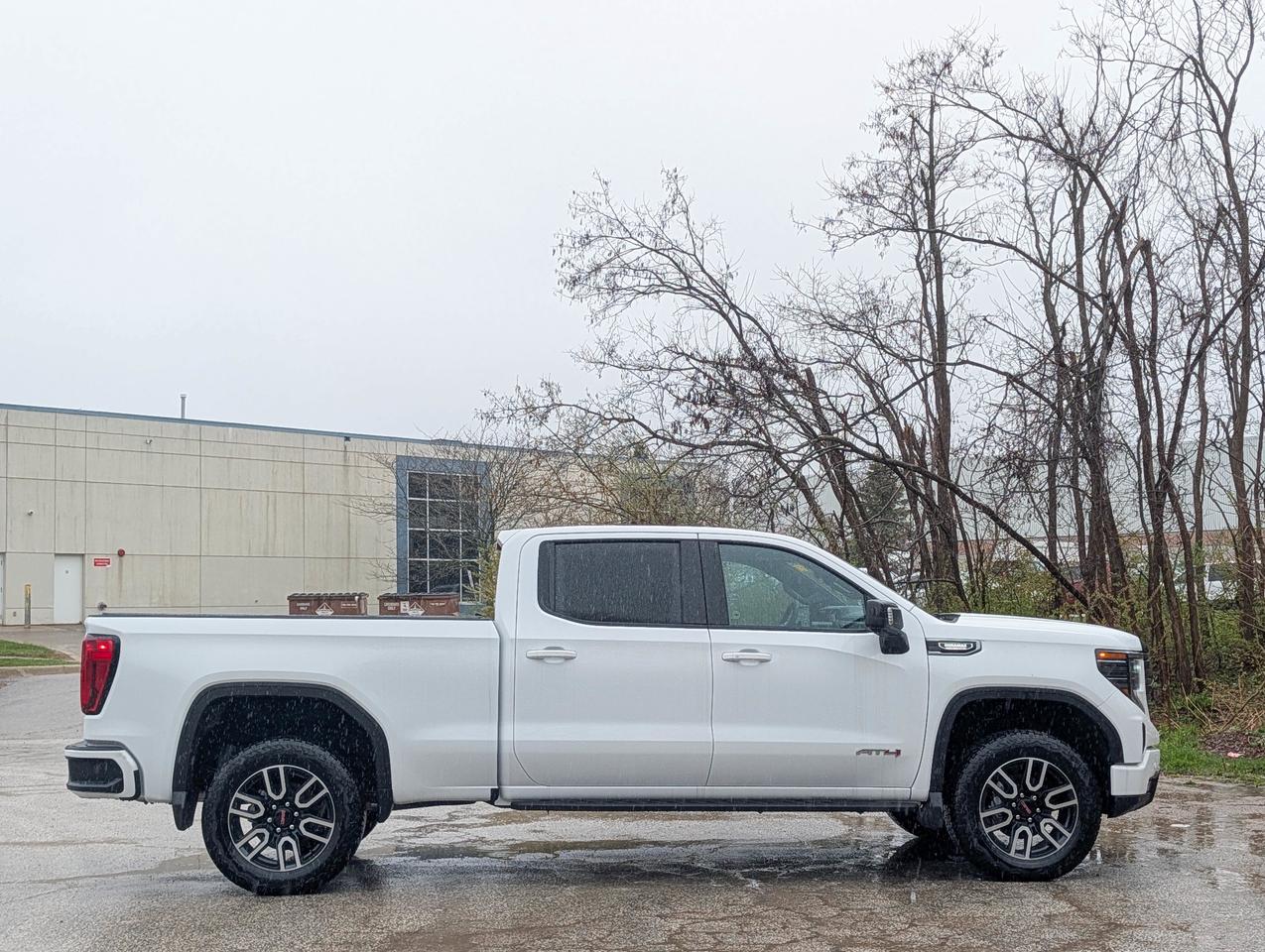 2026 GMC Sierra 1500 AT4 Photo