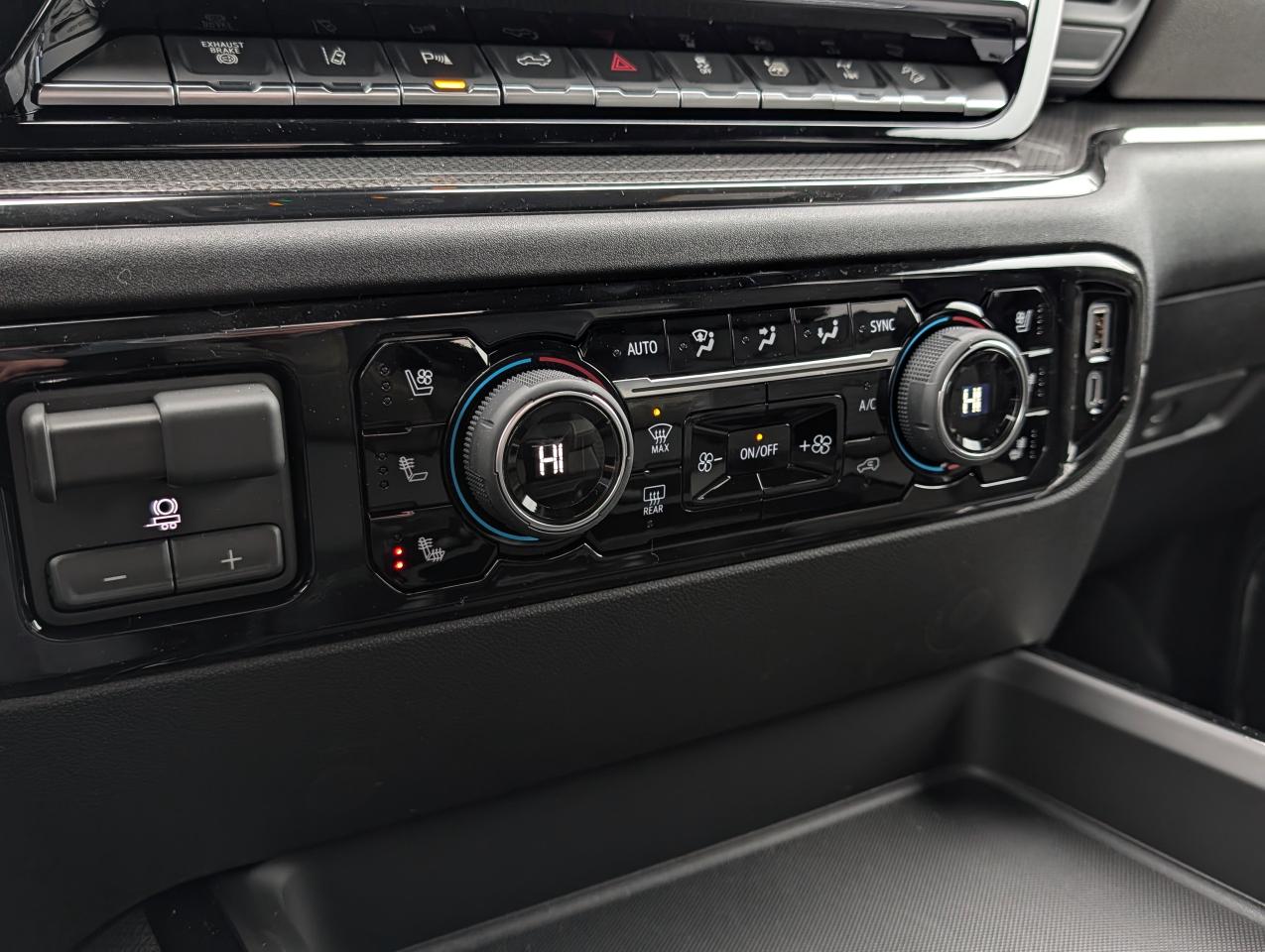 2026 Chevrolet SILVERADO 2500HD ZR2 Photo