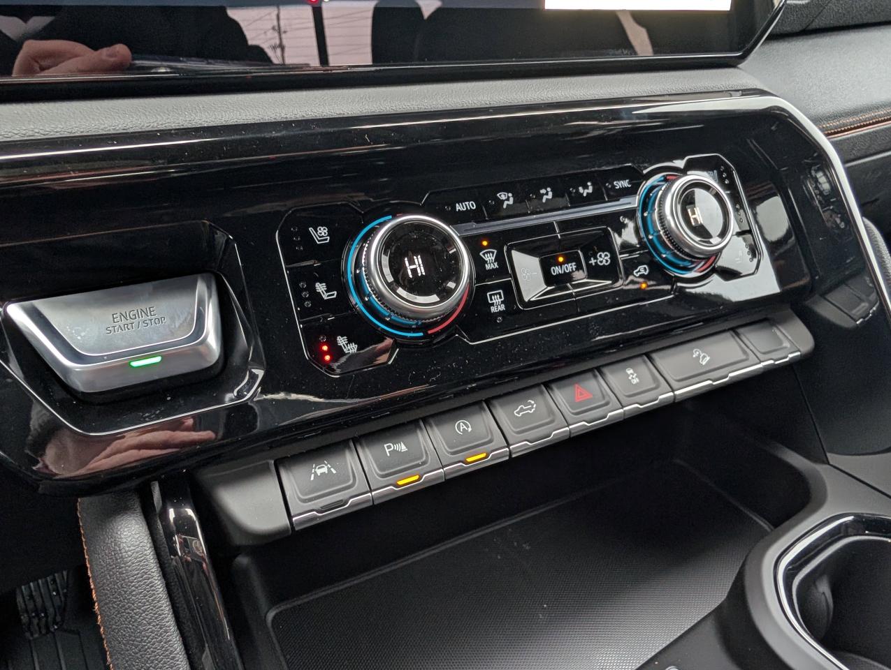 2026 GMC Sierra 1500 AT4 Photo