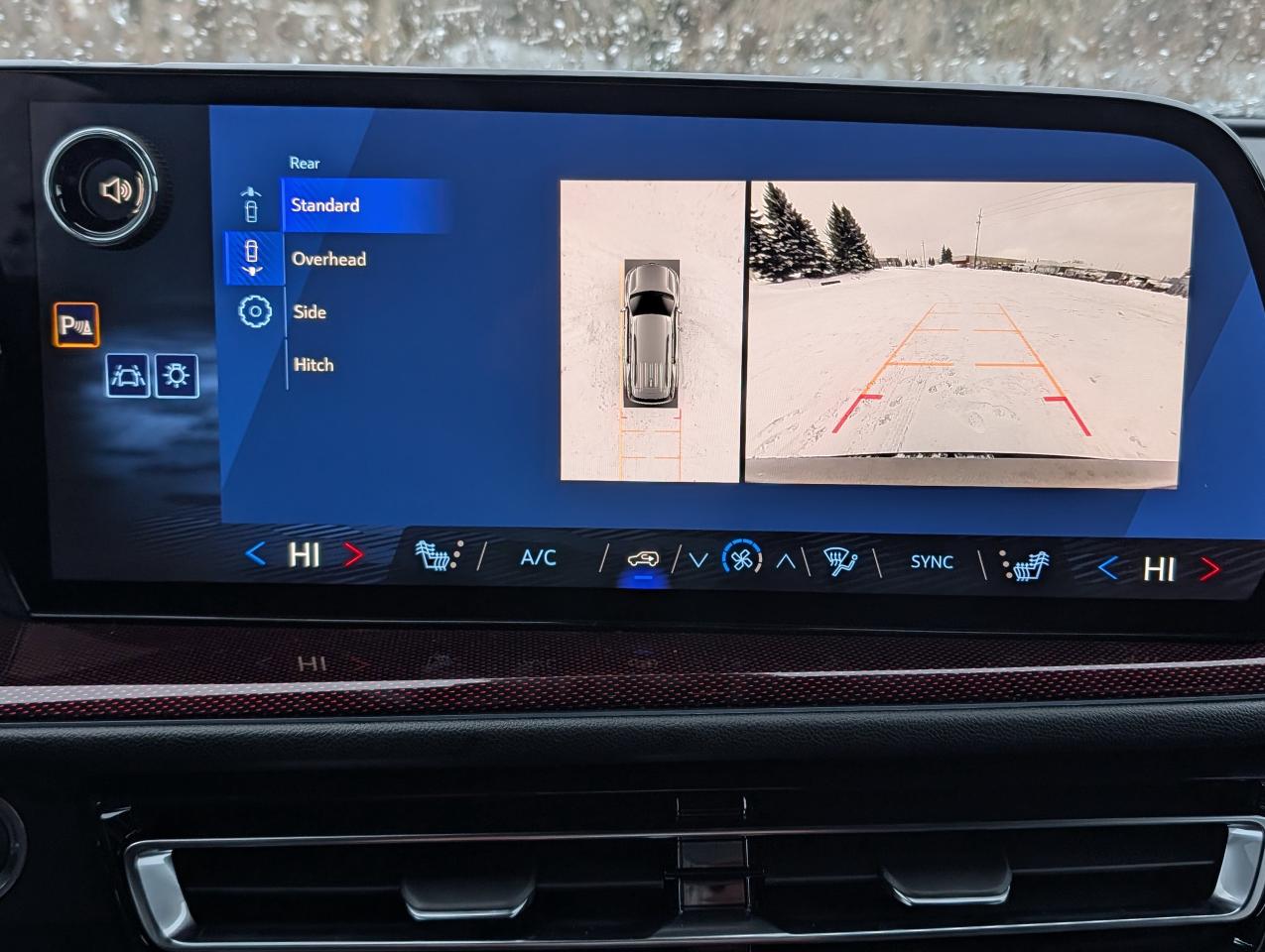 2026 Chevrolet Traverse Z71 Photo