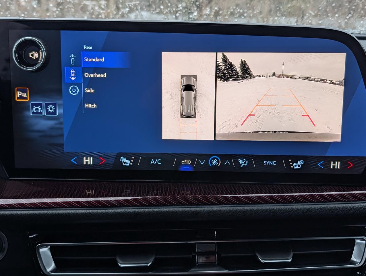 2026 Chevrolet Traverse Z71 Photo