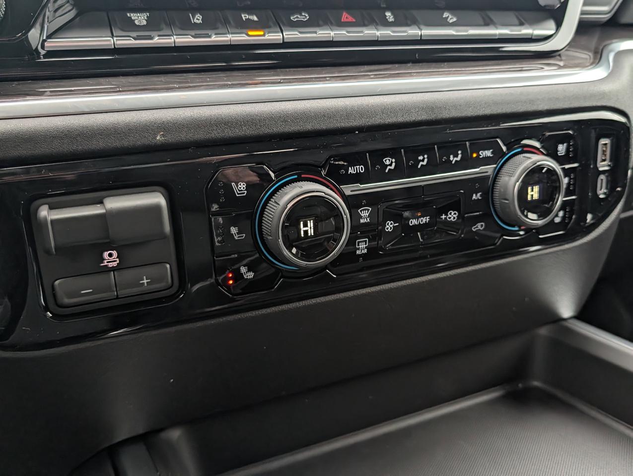 2026 Chevrolet SILVERADO 2500HD LTZ Photo