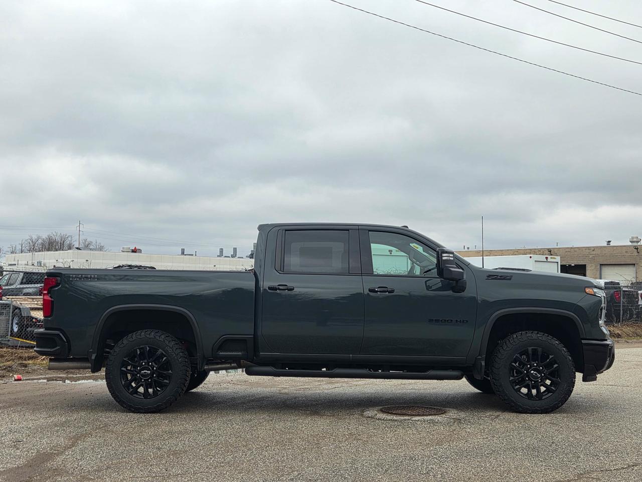 2026 Chevrolet SILVERADO 2500HD LTZ Photo2