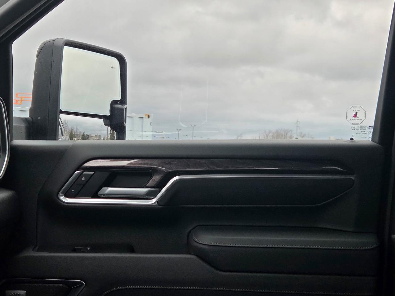 2026 Chevrolet SILVERADO 2500HD LTZ Photo