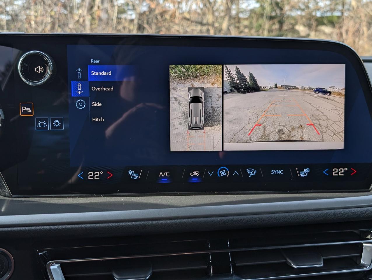 2026 Chevrolet Traverse LT Photo