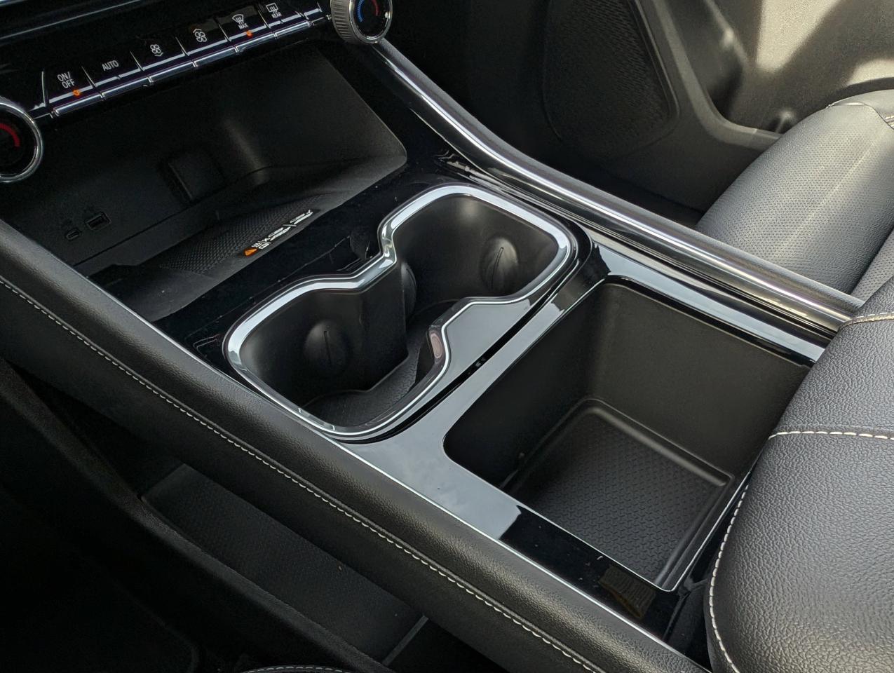 2026 Chevrolet Traverse LT Photo