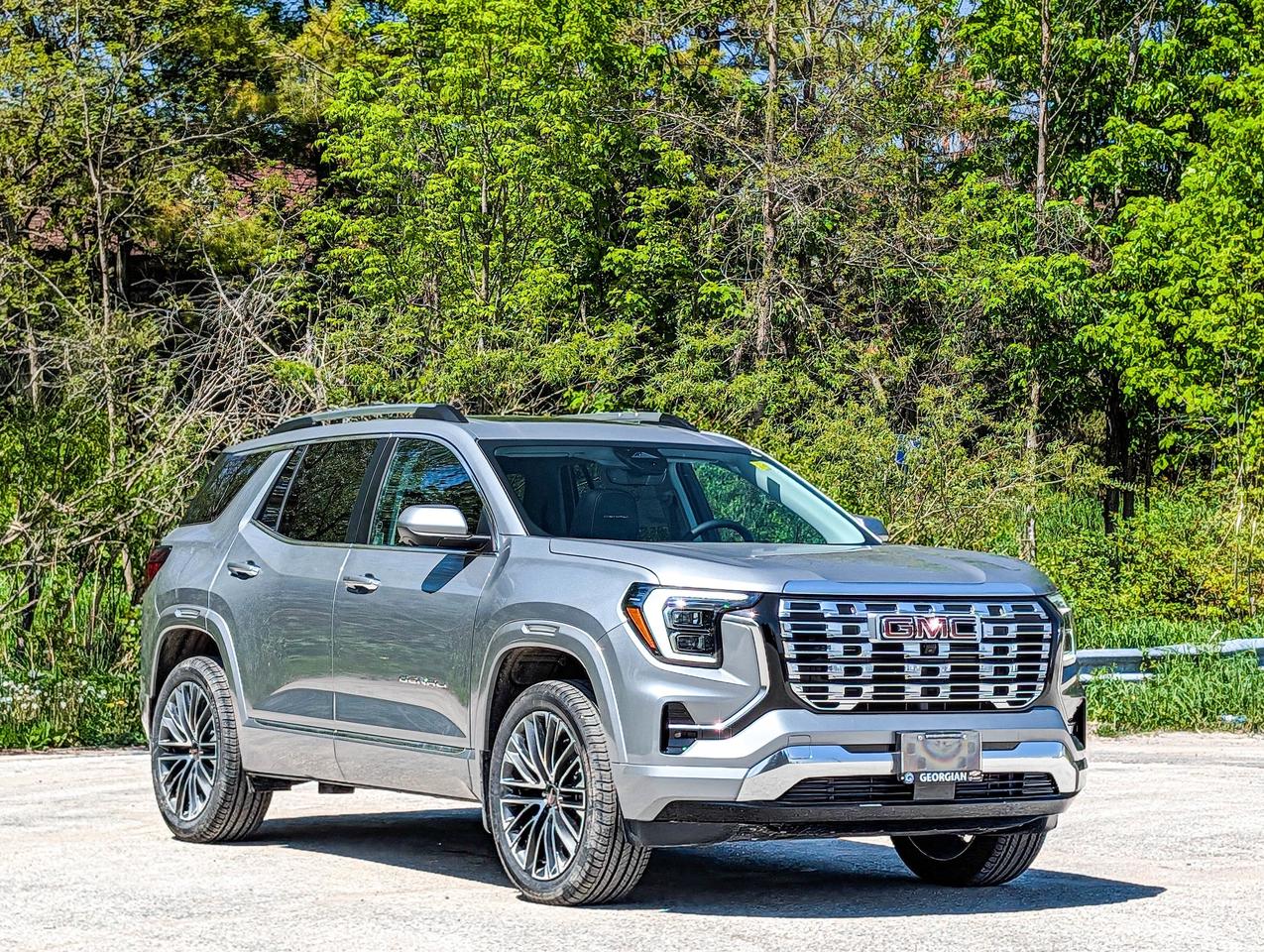 2026 GMC Terrain AWD Denali Photo2