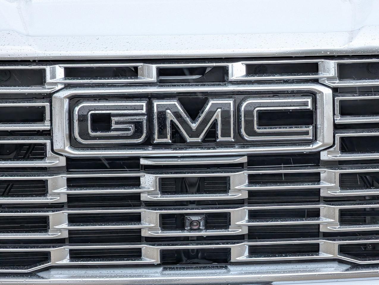 2026 GMC Yukon XL Denali Photo