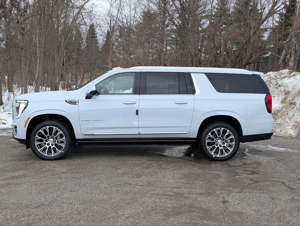 2026 GMC Yukon XL Denali Photo