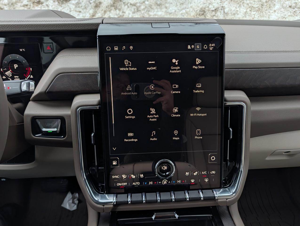 2026 GMC Yukon XL Denali Photo