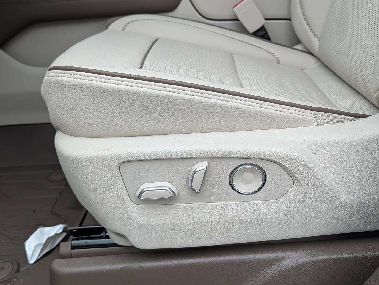 2026 GMC Yukon XL Denali Photo