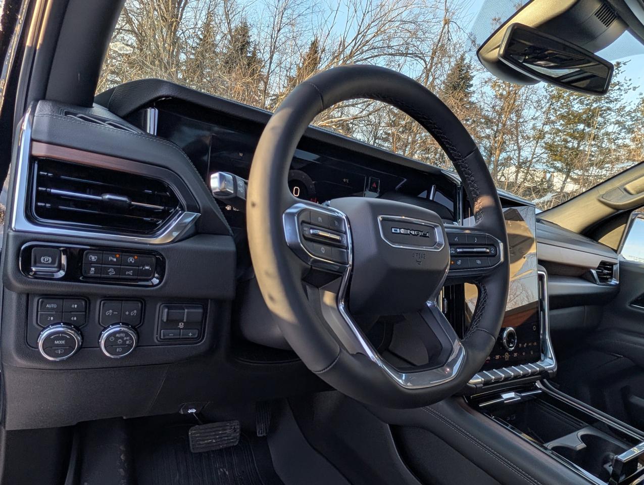 2026 GMC Yukon Denali Photo