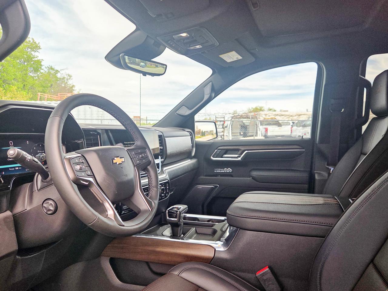2026 Chevrolet Silverado 1500 High Country Photo