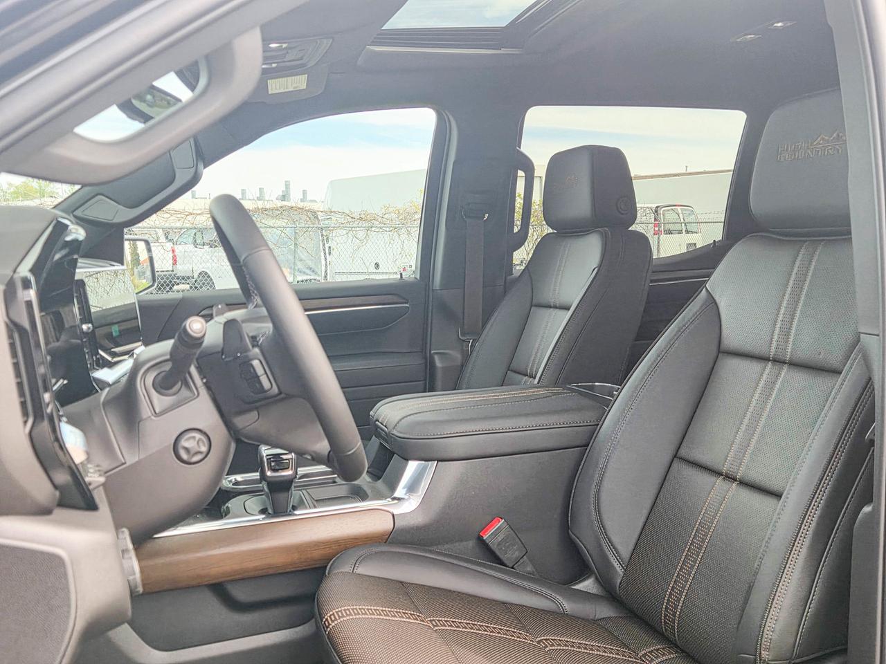 2026 Chevrolet Silverado 1500 High Country Photo