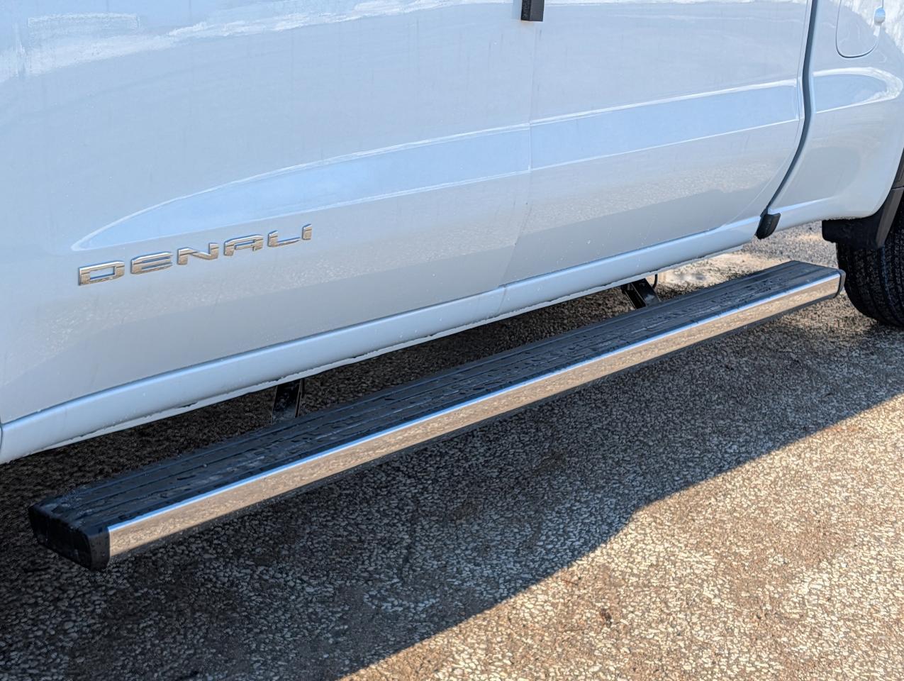 2026 GMC Sierra 1500 Denali Photo3