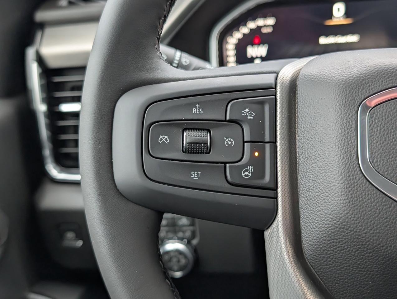 2026 GMC SIERRA 2500HD DENALI Photo