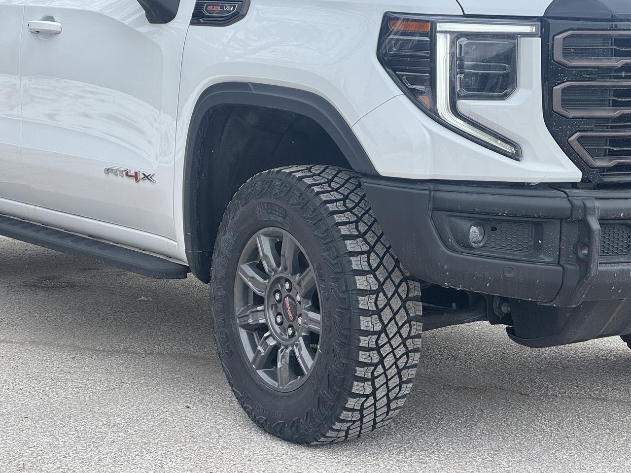 2026 GMC Sierra 1500 AT4X Photo