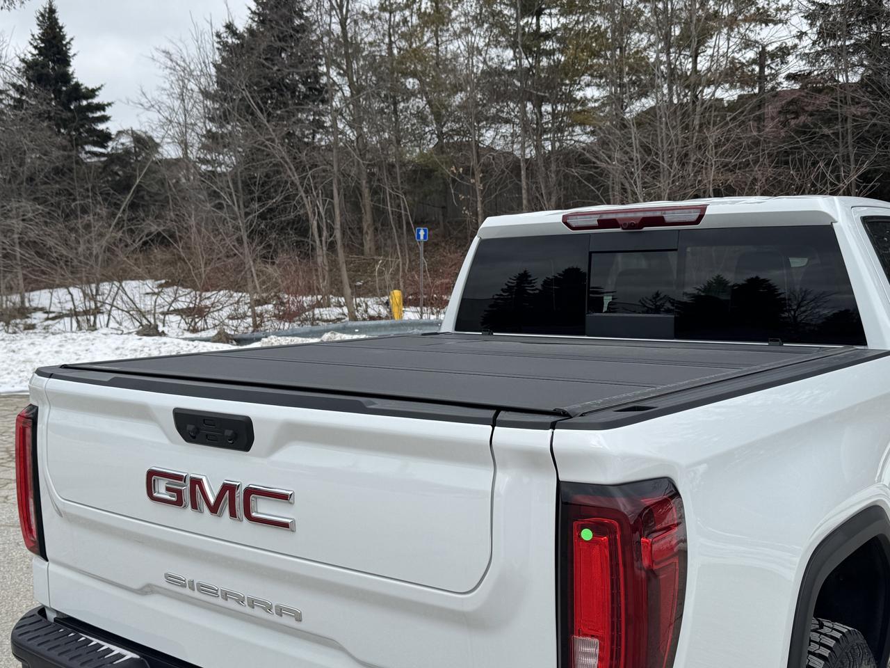 2026 GMC Sierra 1500 AT4X Photo