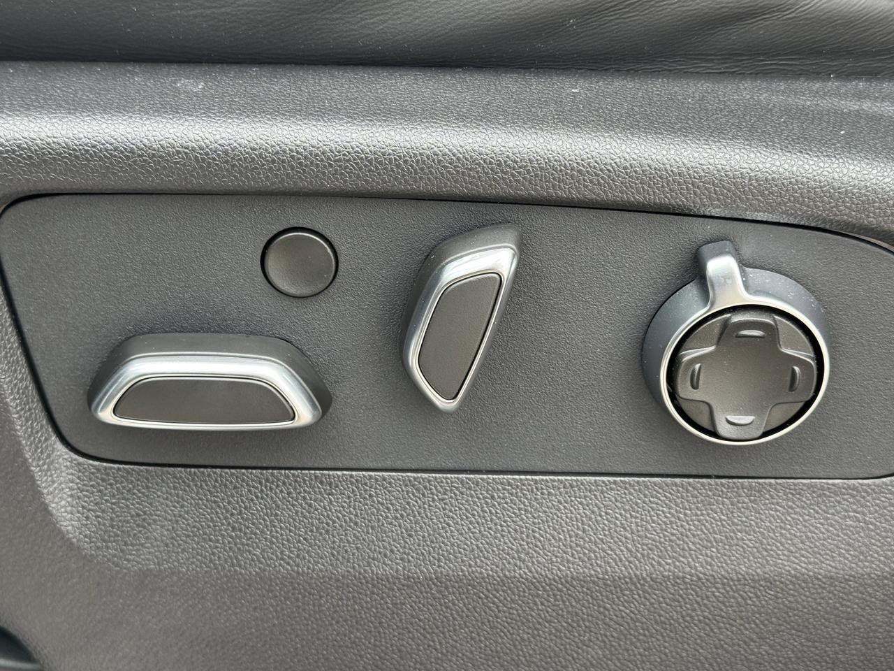 2026 GMC Sierra 1500 AT4X Photo