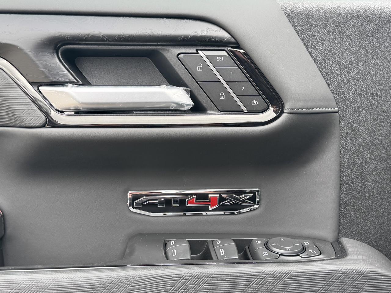 2026 GMC Sierra 1500 AT4X Photo