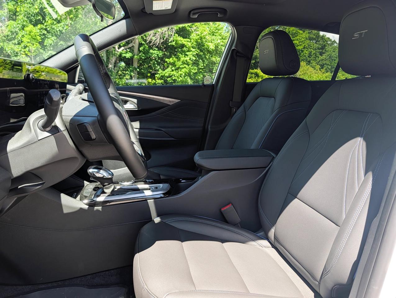 2026 Buick Envista Sport Touring Photo