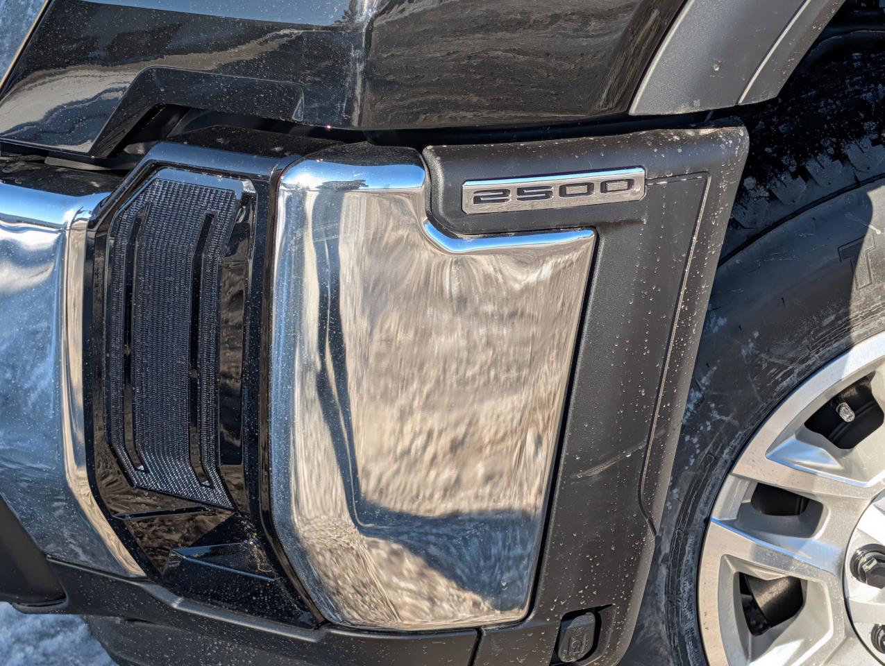 2026 GMC SIERRA 2500HD Pro Photo2