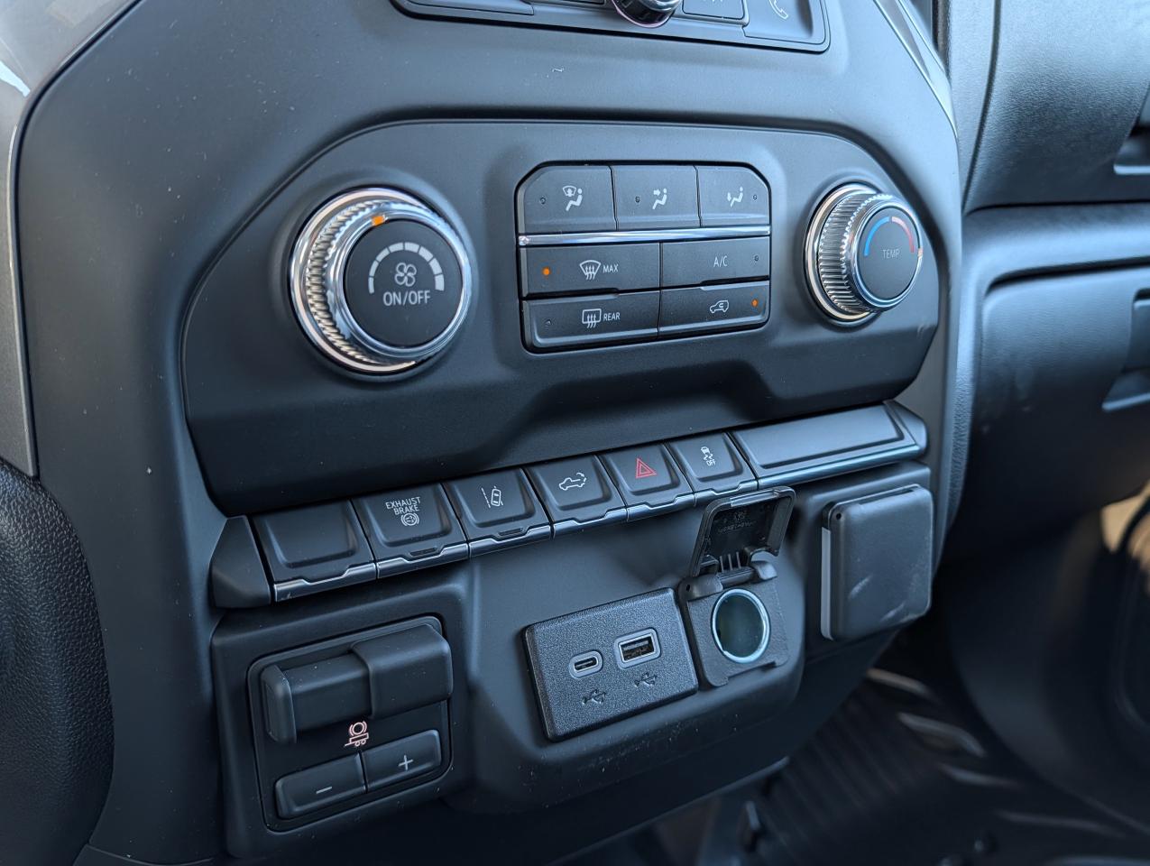 2026 GMC SIERRA 2500HD Pro Photo