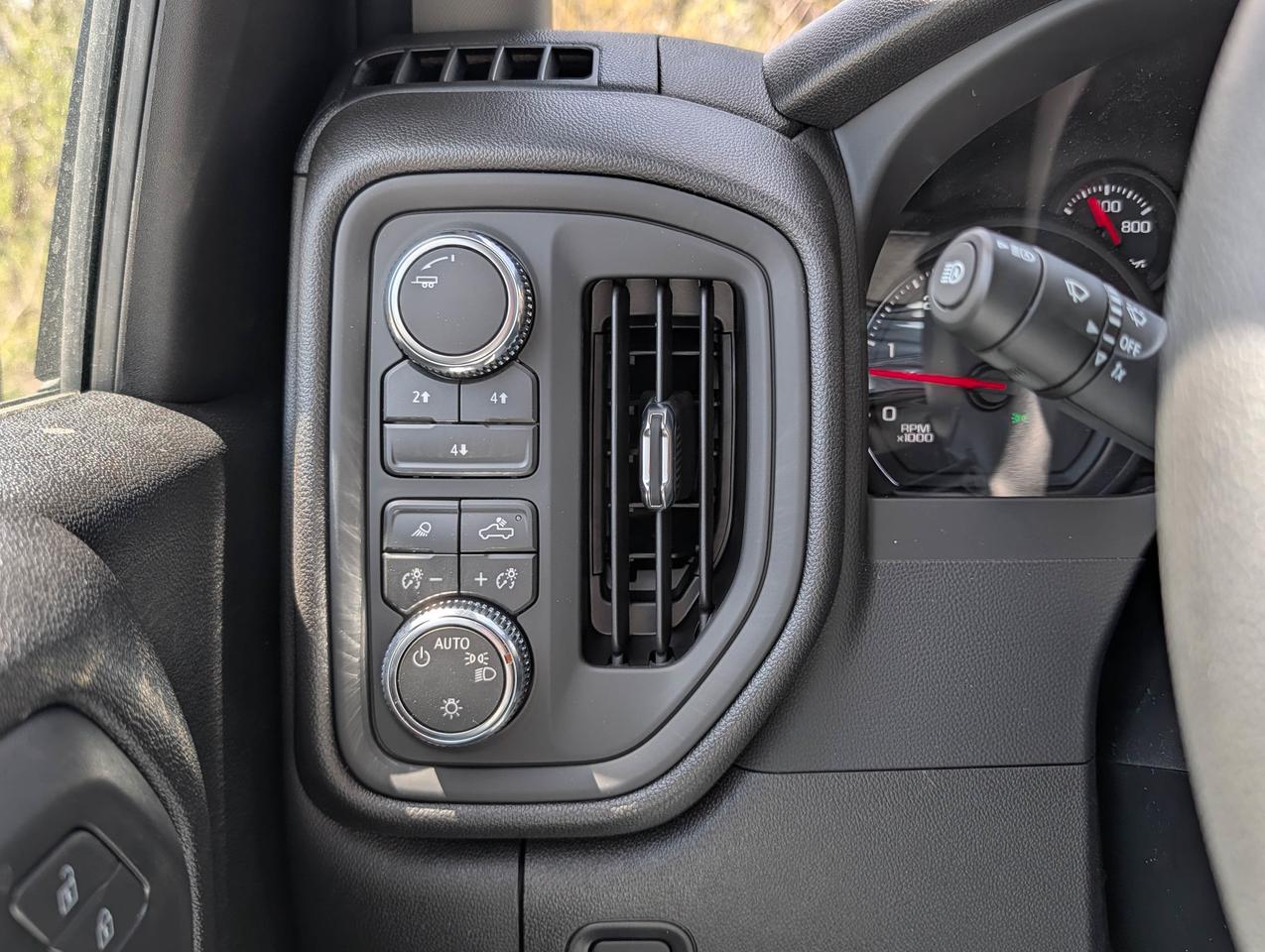 2026 GMC SIERRA 2500HD Pro Photo