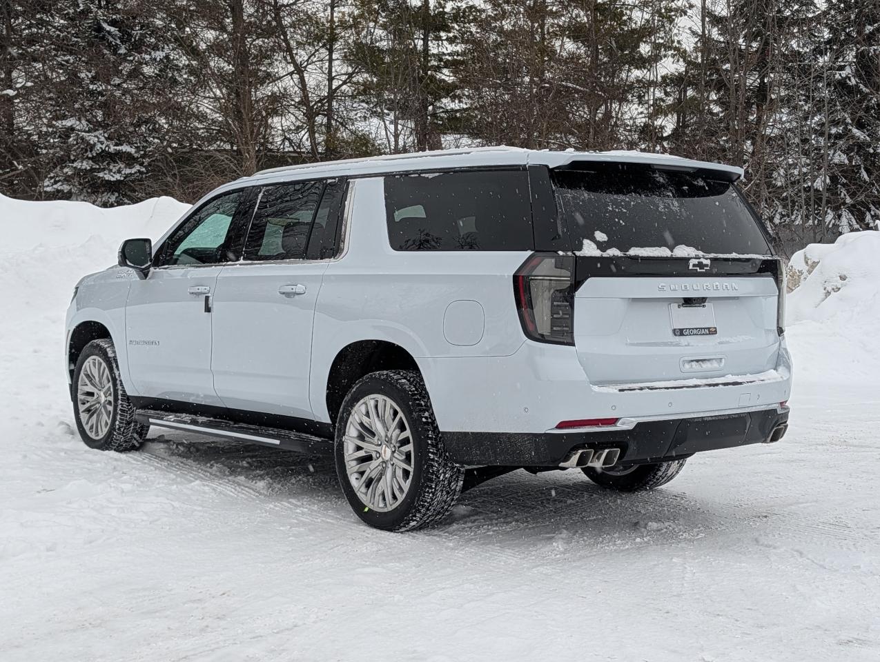 2026 Chevrolet Suburban High Country Photo