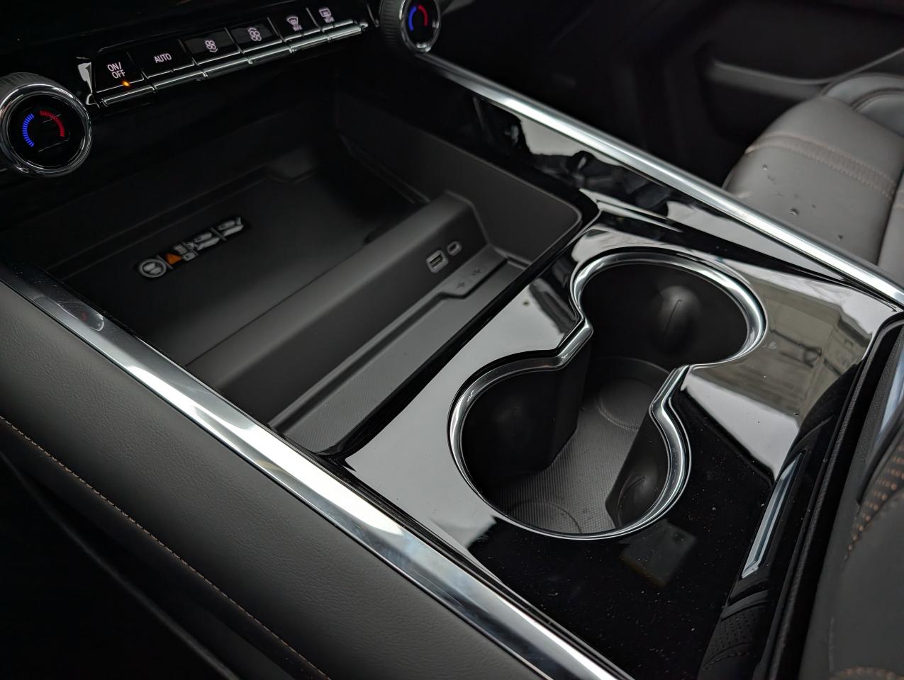 2026 Chevrolet Suburban High Country Photo