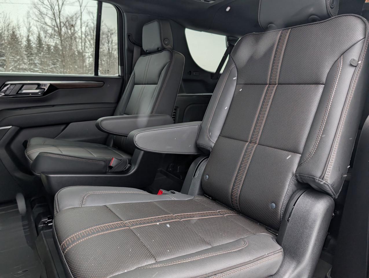 2026 Chevrolet Suburban High Country Photo