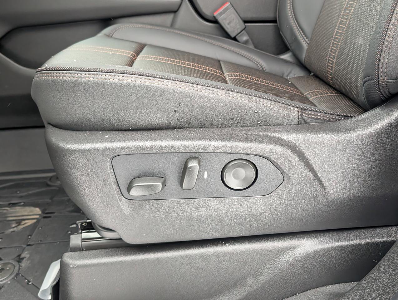 2026 Chevrolet Suburban High Country Photo