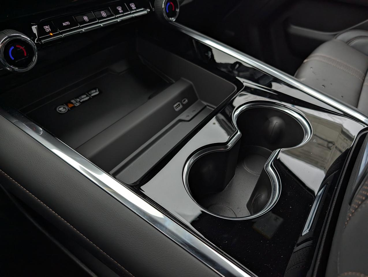 2026 Chevrolet Suburban High Country Photo